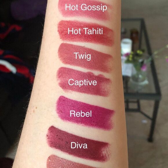 MAC Satin Lipstick in Rebel (Deep Bright Berry) - Picture 11 of 16